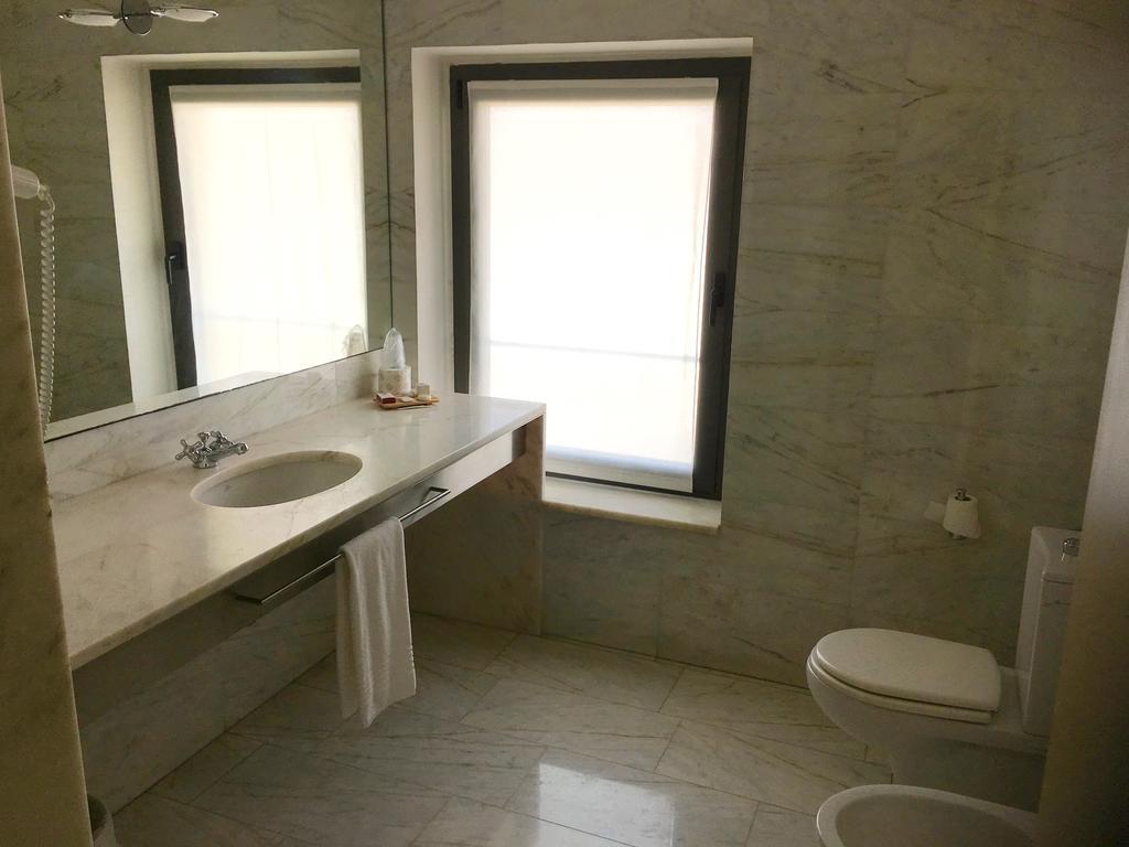 Dimora Del Barone Hotel Romagnano Sesia Ngoại thất bức ảnh