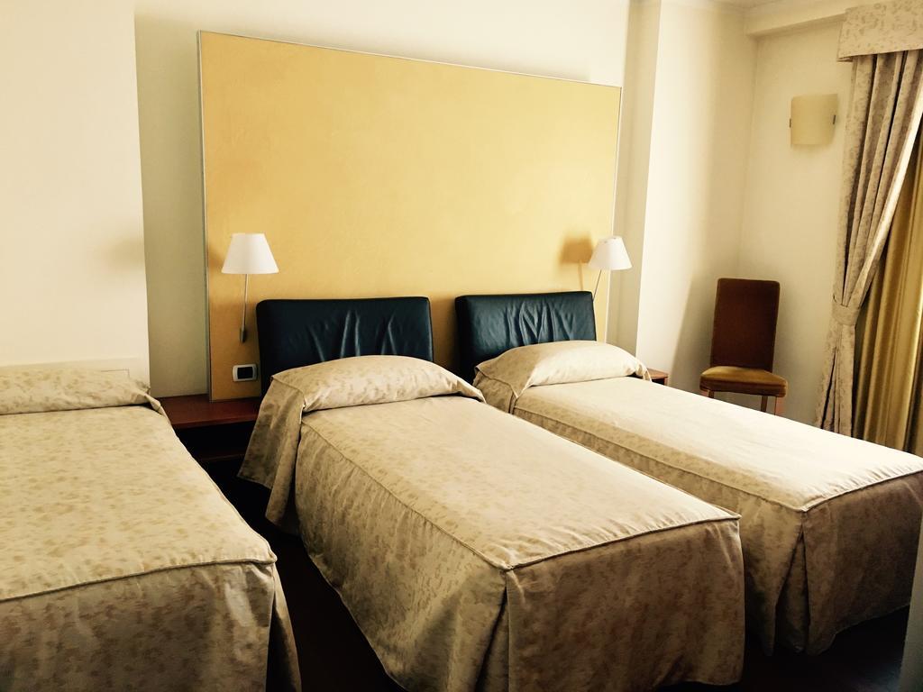 Dimora Del Barone Hotel Romagnano Sesia Ngoại thất bức ảnh